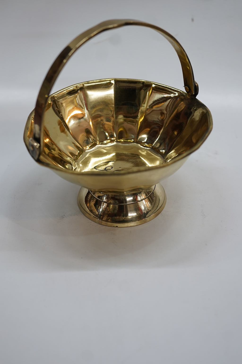 Premium Brass Decorative Basket with Handle | Traditional Brass Tokri for Puja, Fruits & Home Decor