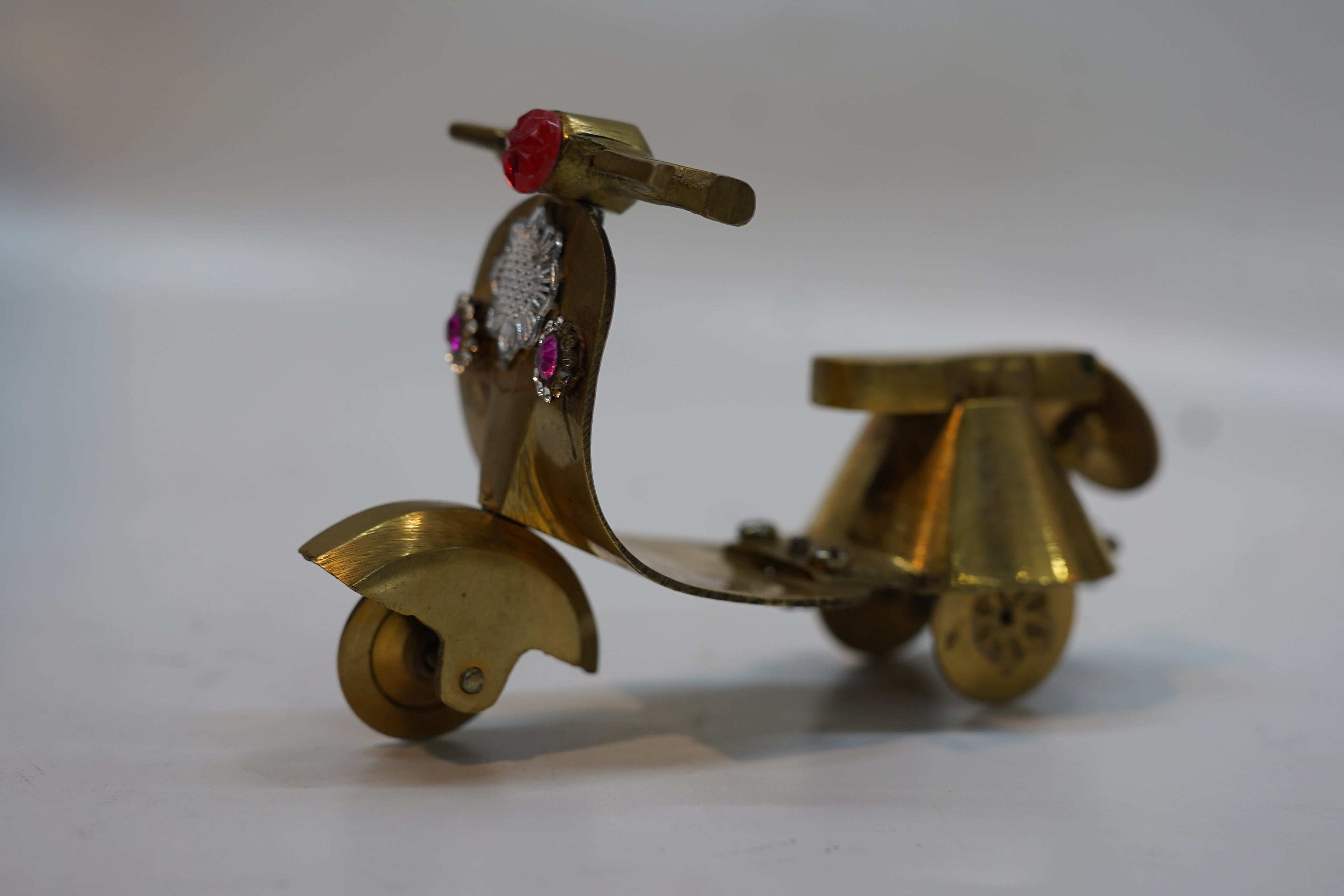 Antique Brass Scooter Showpiece | Handcrafted Miniature Vespa Toy for Gift & Living Room Decor