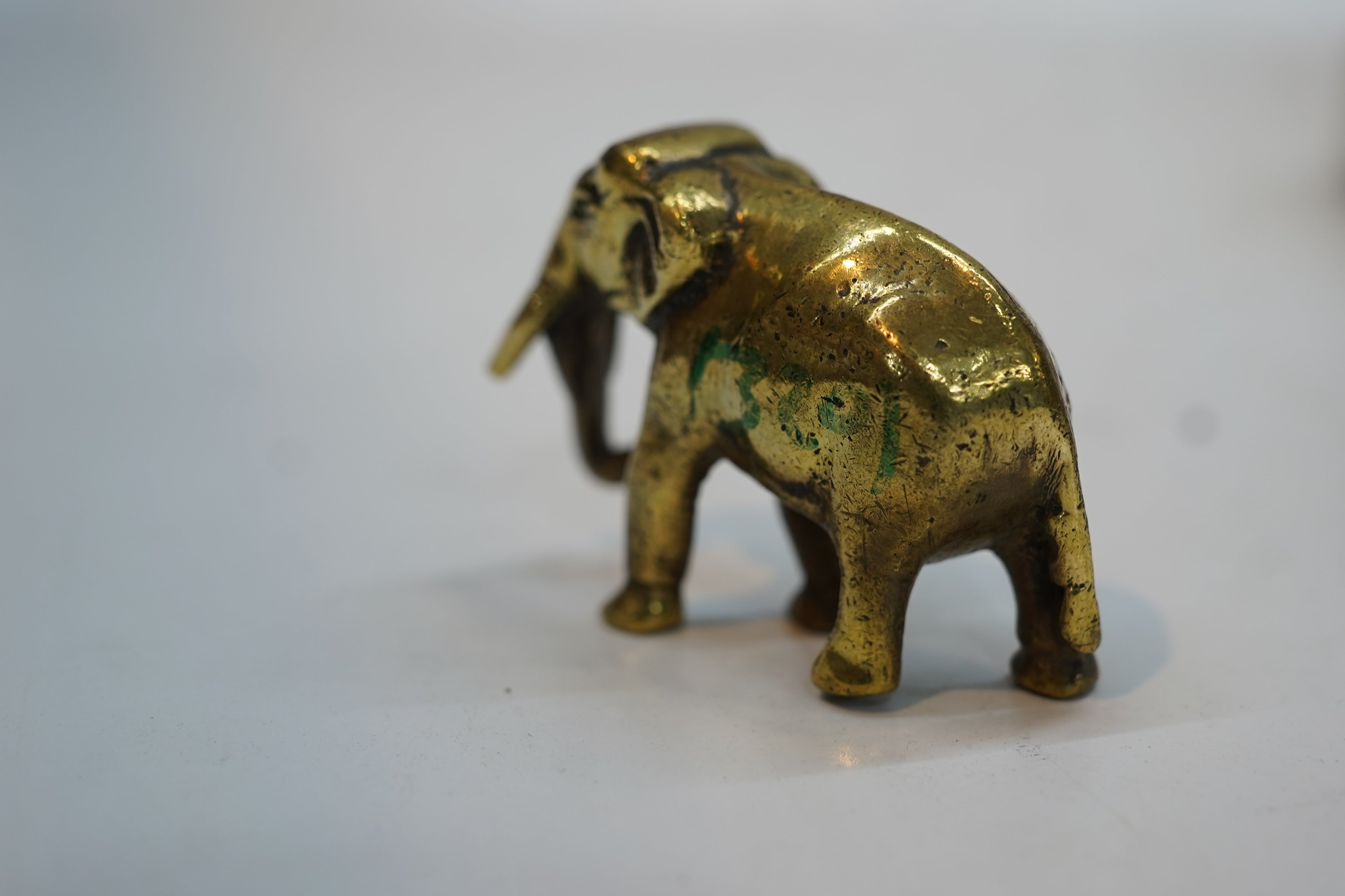 Royal Antique Finish Brass Elephant Statue – Premium Home Decor Showpiece